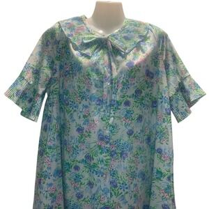 Vibrant Pastel Floral Nightgown with Bow Collar Snap‎ Front
